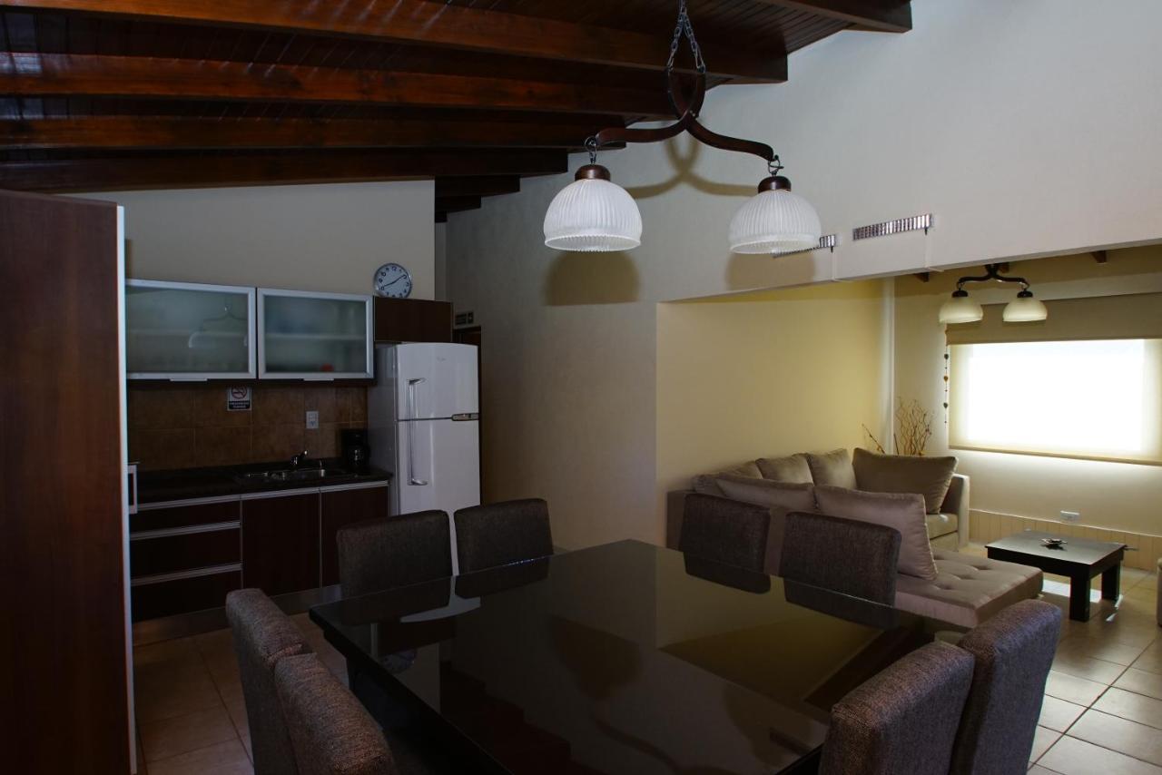 Complejo De Cabanas Atrapasuenos El Calafate Eksteriør billede
